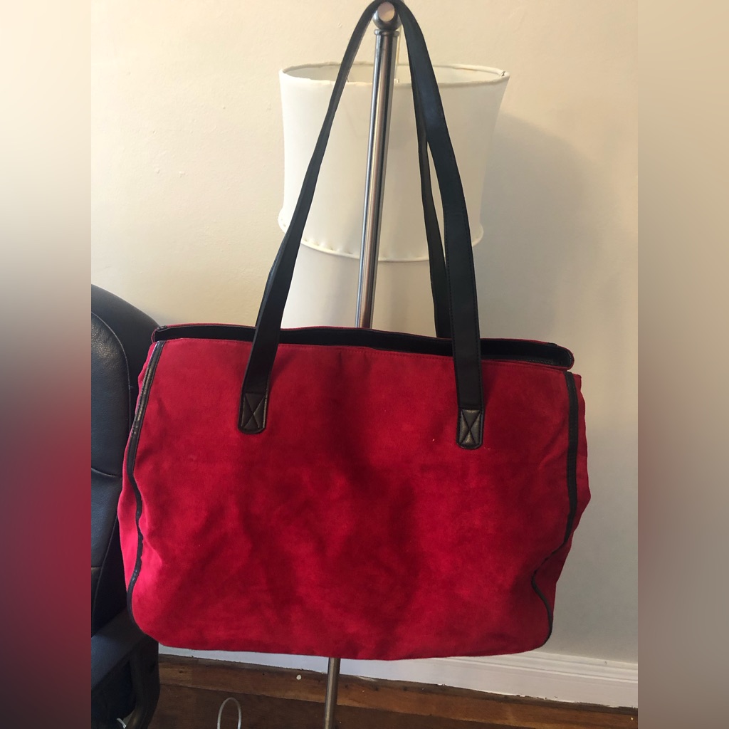 Elizabeth Arden Duffel